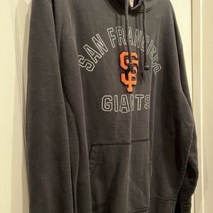 SF Giants Sweatshirt with hoodie